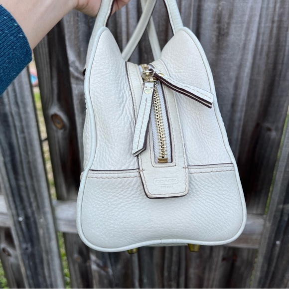 Large Vintage Coach Satchel - Picture 7 of 15